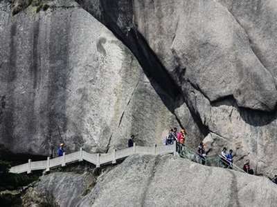 免费看成年动漫视频入口